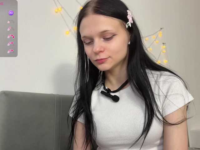 meowcha live cam on BongaCams