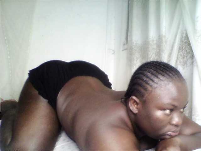 Blackgally233 live cam on BongaCams