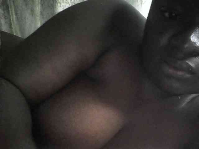 Blackgally233 webcam