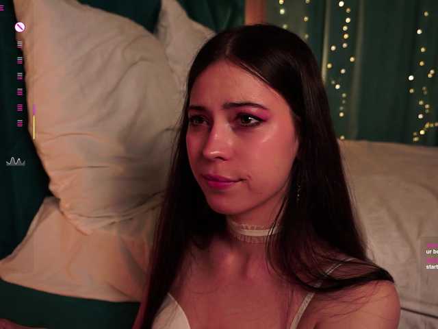 Kalinali live cam on BongaCams