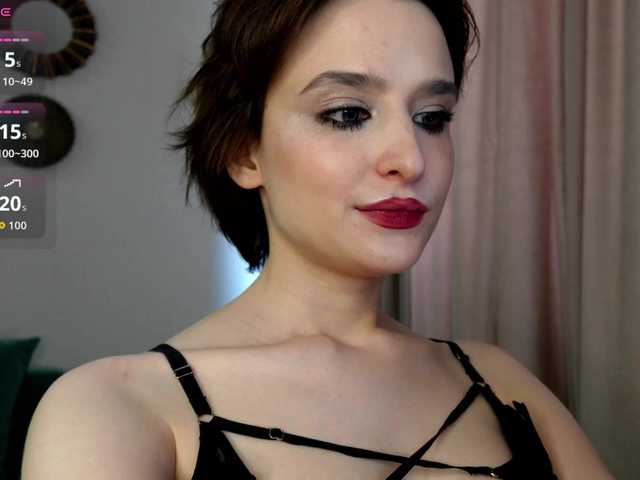 RebeGoldNoir live cam on BongaCams