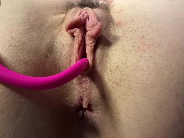 RebeGoldNoir live cam on BongaCams