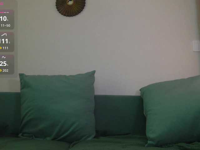 RebeGoldNoir live cam on BongaCams