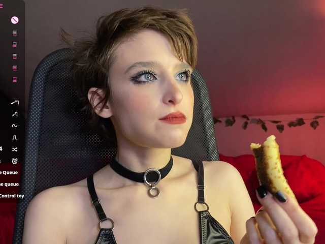 RebeGoldNoir