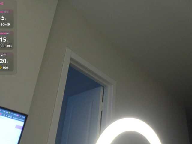 RebeGoldNoir live cam on BongaCams