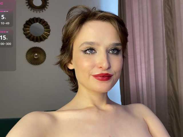 RebeGoldNoir live cam on BongaCams