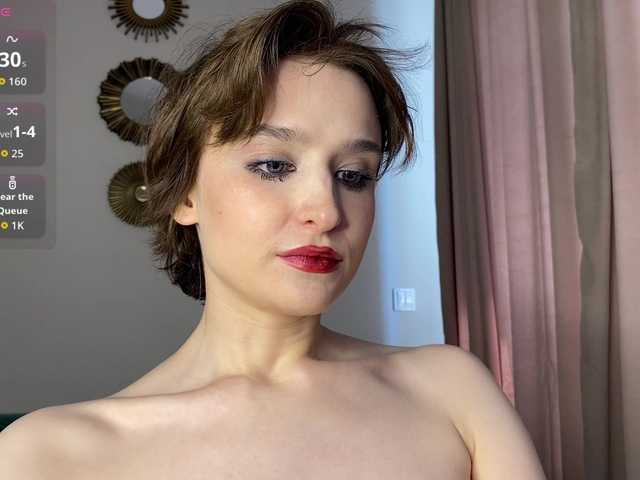 RebeGoldNoir live cam on BongaCams
