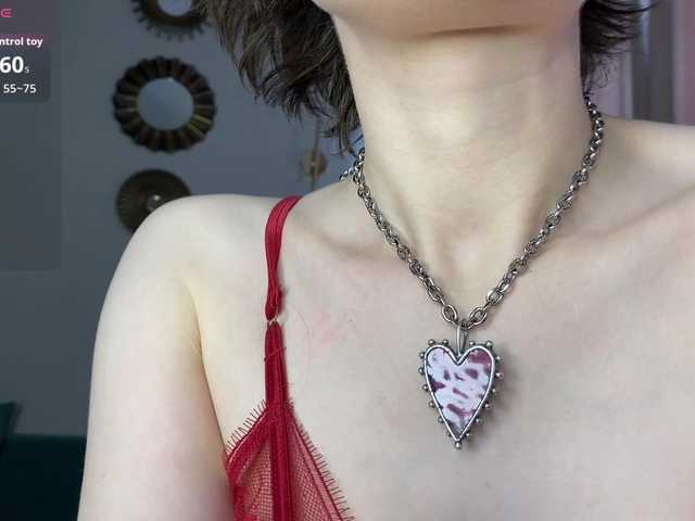 RebeGoldNoir live cam on BongaCams