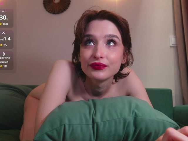 RebeGoldNoir live cam on BongaCams