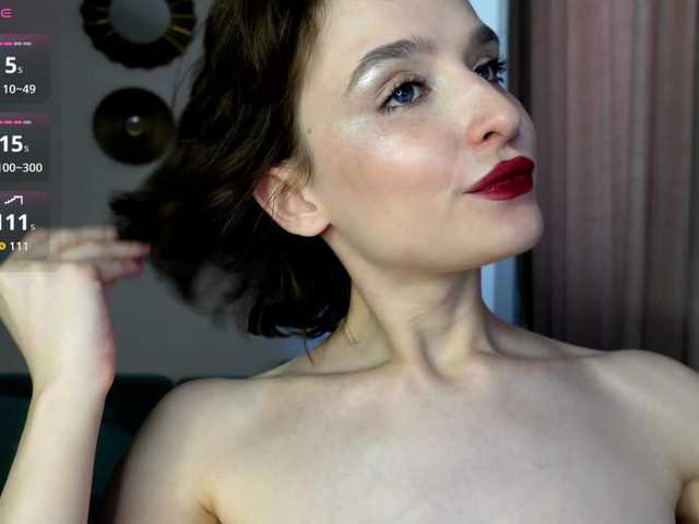 RebeGoldNoir live cam on BongaCams