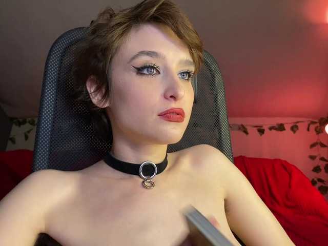 RebeGoldNoir live cam on BongaCams