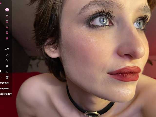 RebeGoldNoir