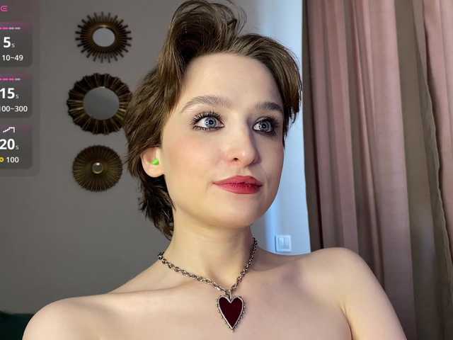 RebeGoldNoir live cam on BongaCams