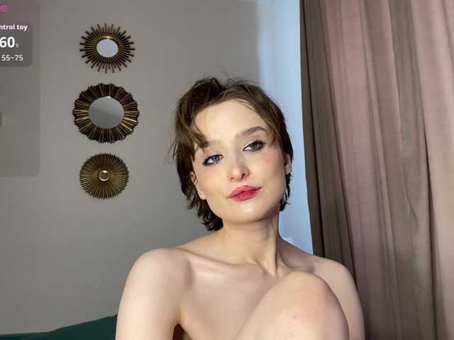 RebeGoldNoir live webcam show