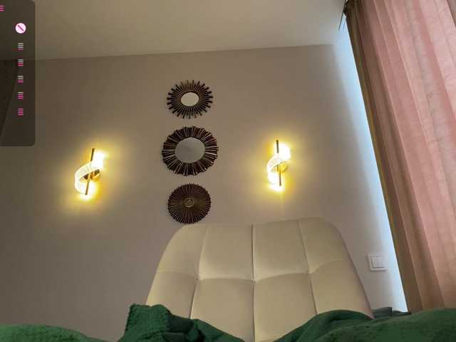 RebeGoldNoir live cam on BongaCams