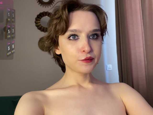 RebeGoldNoir live cam on BongaCams