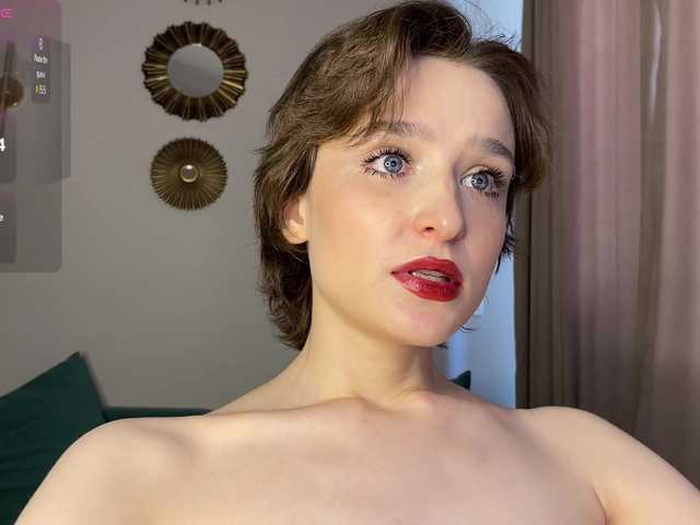 RebeGoldNoir live cam on BongaCams