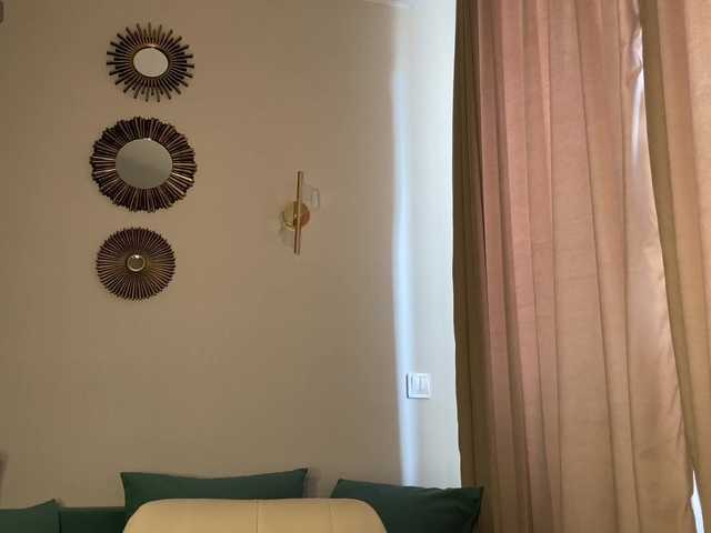 RebeGoldNoir live cam on BongaCams