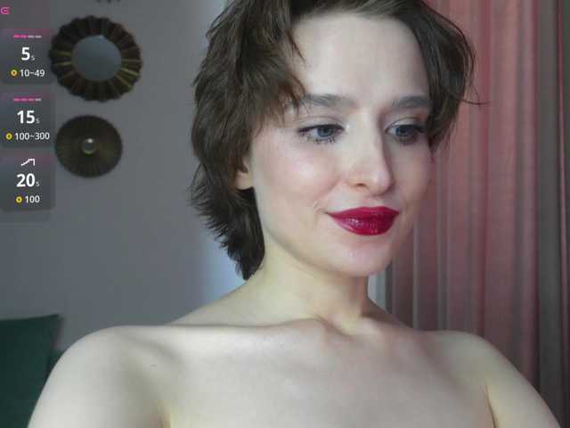RebeGoldNoir live cam on BongaCams
