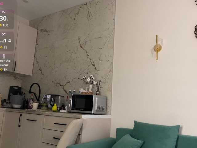 RebeGoldNoir live cam on BongaCams
