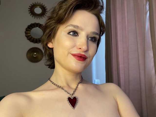 RebeGoldNoir