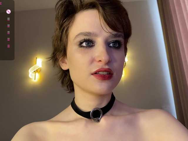 RebeGoldNoir