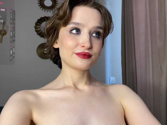 RebeGoldNoir live webcam show