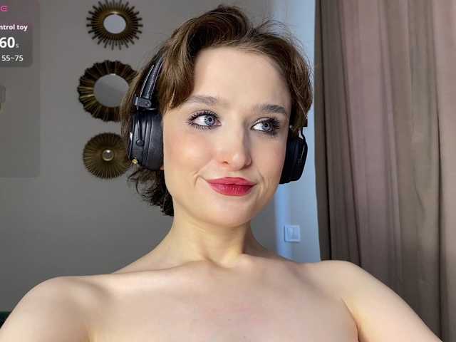 RebeGoldNoir live webcam show
