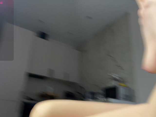 RebeGoldNoir live cam on BongaCams