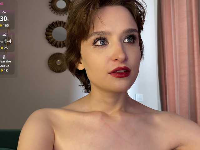 RebeGoldNoir live cam on BongaCams
