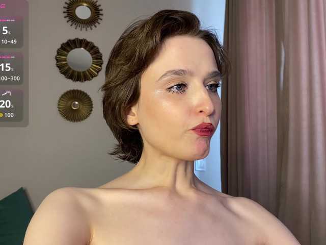 RebeGoldNoir live cam on BongaCams