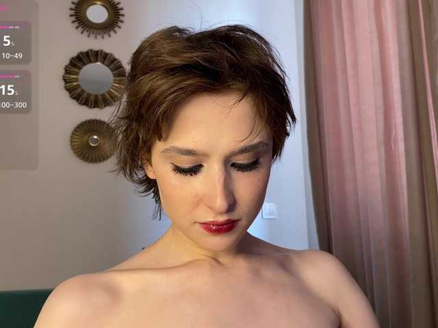 RebeGoldNoir live cam on BongaCams