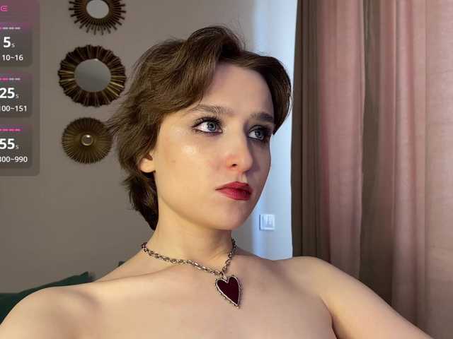 RebeGoldNoir live cam on BongaCams