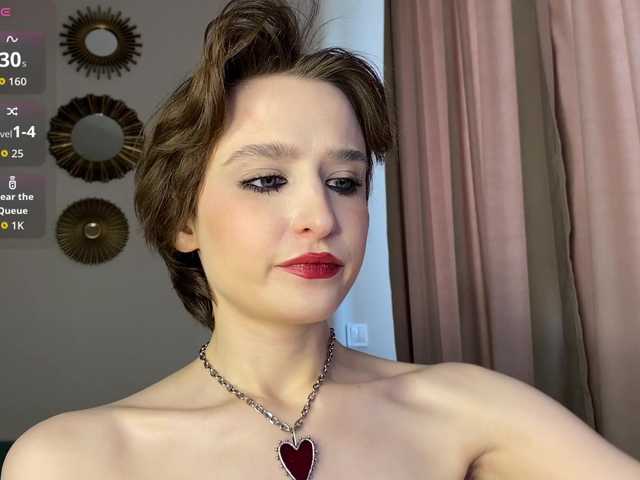 RebeGoldNoir live cam on BongaCams