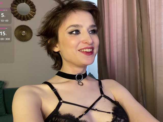 RebeGoldNoir live cam on BongaCams