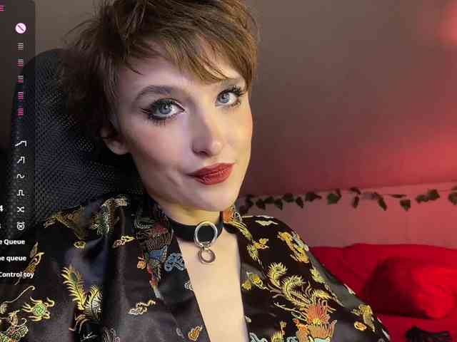RebeGoldNoir webcam