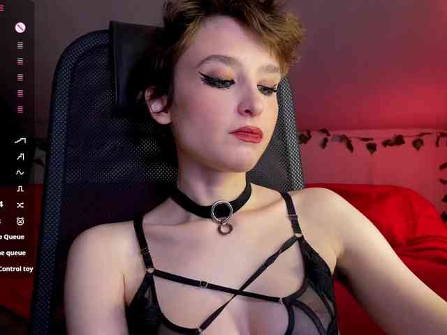 RebeGoldNoir webcam