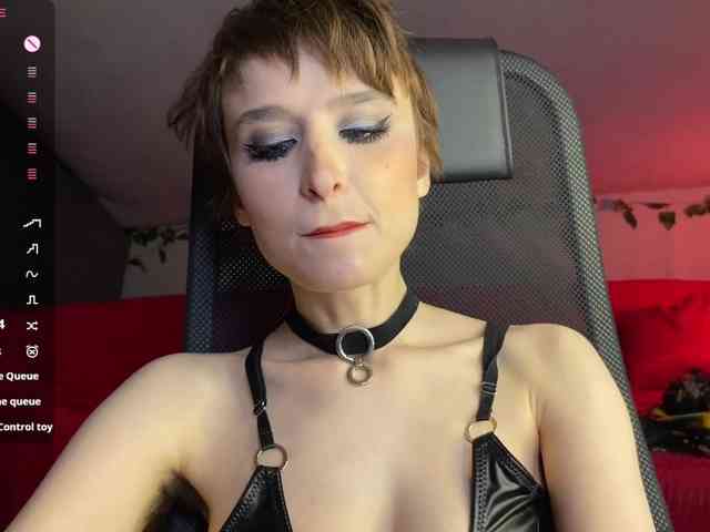 RebeGoldNoir webcam