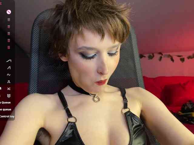 RebeGoldNoir webcam