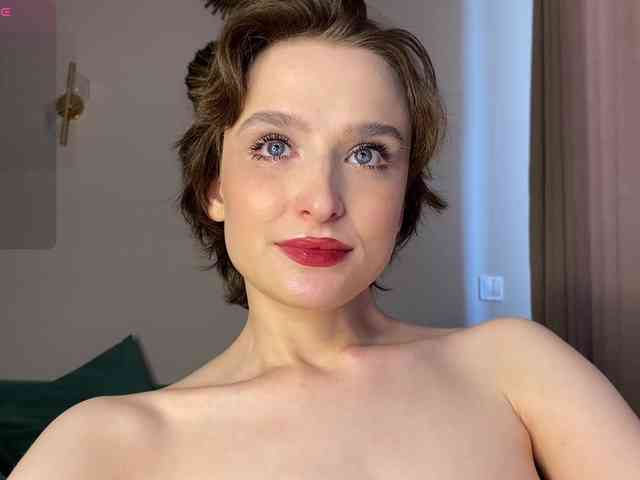RebeGoldNoir Live Webcam on BongaCams