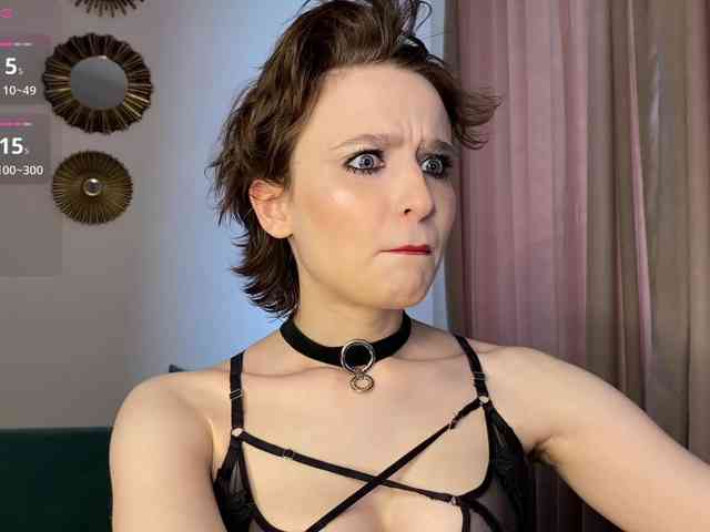RebeGoldNoir webcam