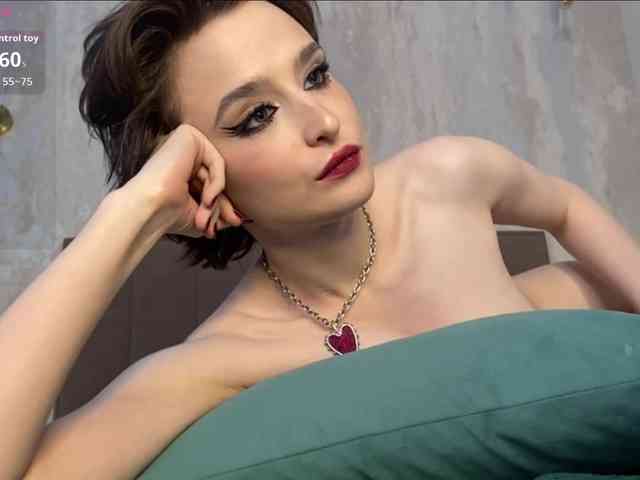 RebeGoldNoir webcam