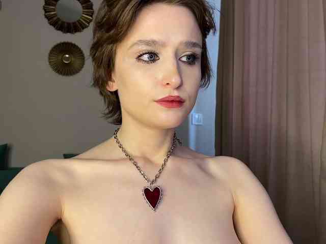 RebeGoldNoir webcam