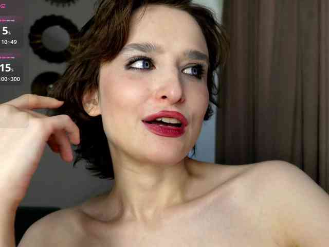 RebeGoldNoir webcam