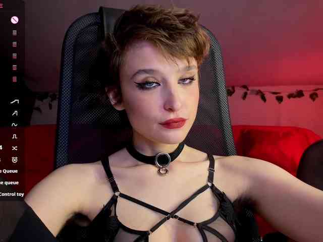 RebeGoldNoir webcam