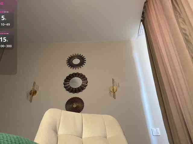 RebeGoldNoir webcam