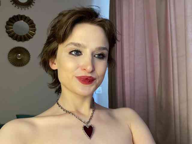 RebeGoldNoir webcam