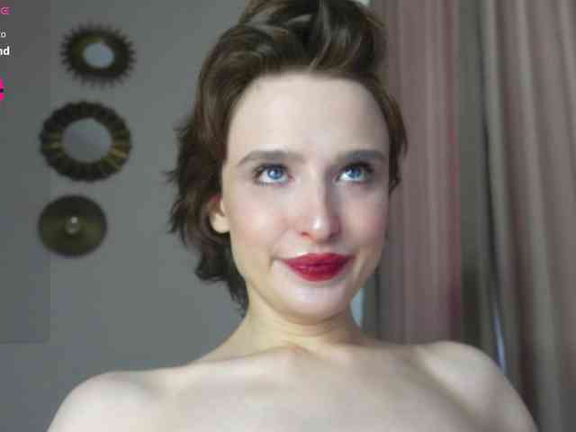 RebeGoldNoir webcam
