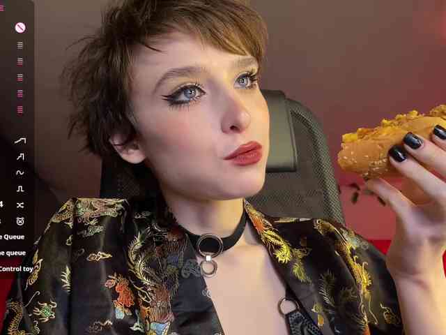 RebeGoldNoir webcam