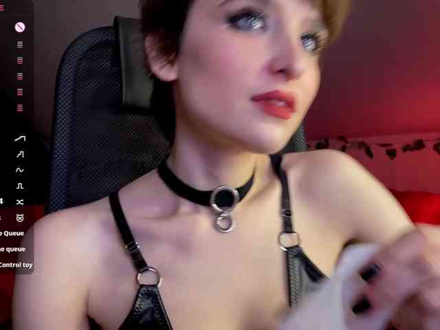 RebeGoldNoir webcam